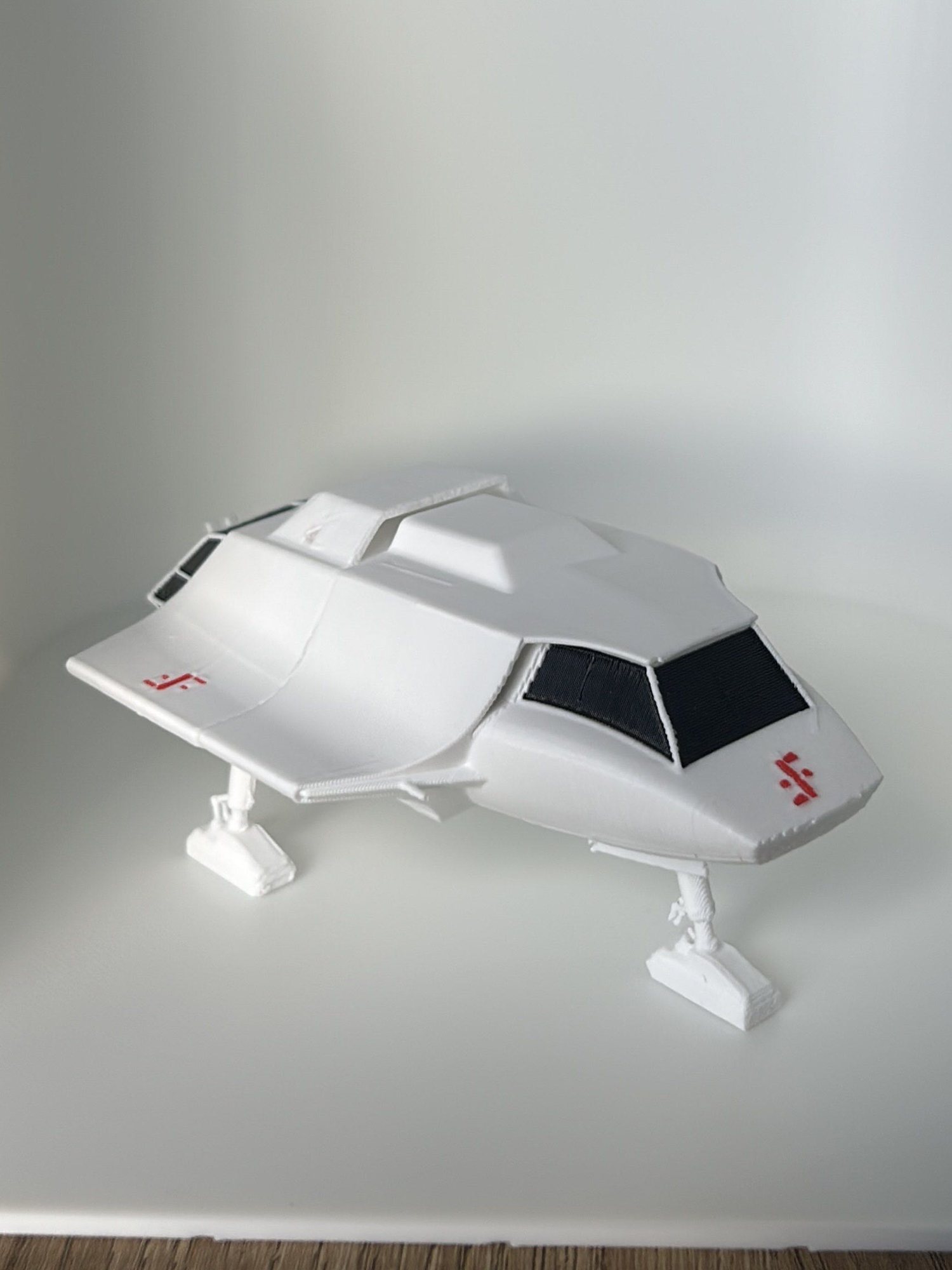 Nave Skyfighter inspirada en la serie V